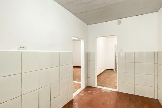 Cozinha de casa para alugar com 2 quartos, 67m² em Vila Constanca, São Paulo