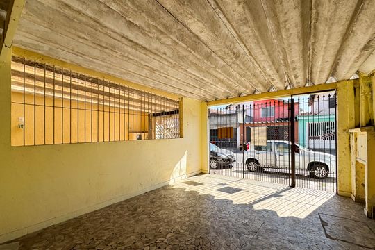 Garagem de casa à venda com 2 quartos, 140m² em Conjunto Habitacional Sao Fernando, São Bernardo do Campo
