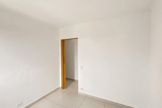 Quarto 1 de apartamento para alugar com 2 quartos, 69m² em Vila Paranagua, São Paulo