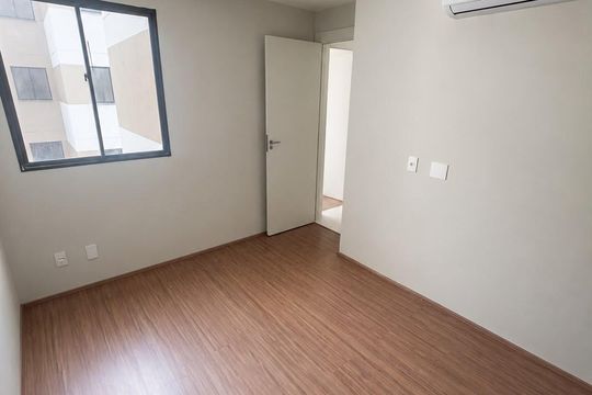 Quarto de apartamento à venda com 2 quartos, 48m² em Recreio dos Bandeirantes, Rio de Janeiro