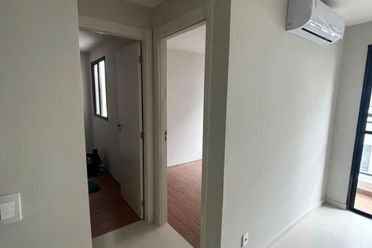 Sala de apartamento à venda com 2 quartos, 48m² em Recreio dos Bandeirantes, Rio de Janeiro