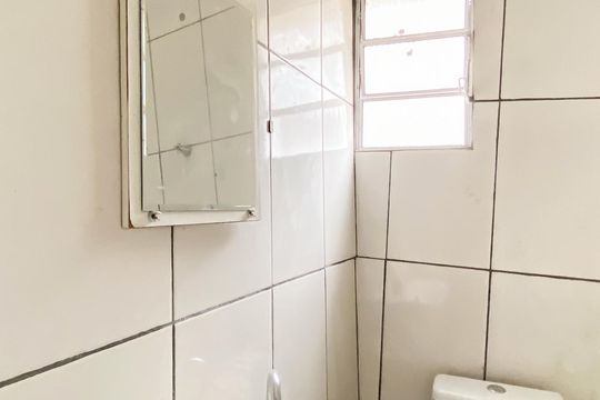 Banheiro de casa para alugar com 1 quarto, 45m² em Jardim Belem, São Paulo