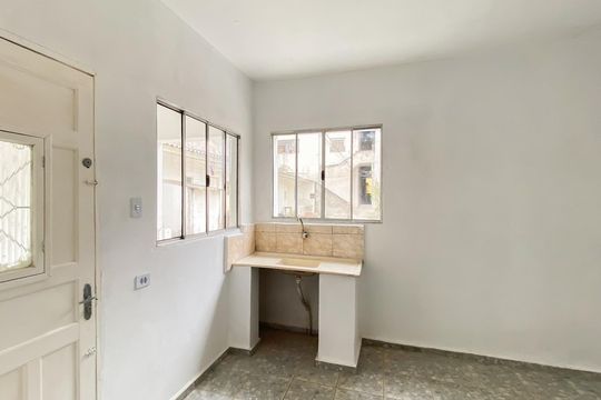 Cozinha de casa para alugar com 1 quarto, 42m² em Jardim Belem, São Paulo