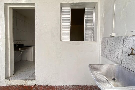Área de Serviço de casa para alugar com 1 quarto, 28m² em Jardim Belem, São Paulo