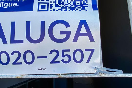 Placa  de casa para alugar com 1 quarto, 28m² em Jardim Belem, São Paulo