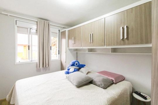 Quarto de casa de condomínio para alugar com 2 quartos, 49m² em Olaria, Canoas