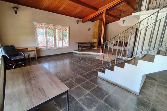 Casa para alugar com 5 quartos, 350m² em Cidade Universitária, Campinas