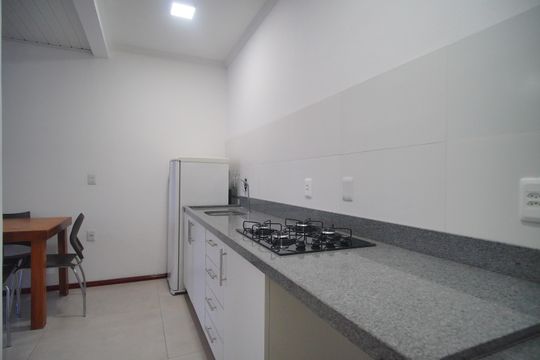 Cozinha de apartamento para alugar com 1 quarto, 48m² em Cristo Rei, São Leopoldo
