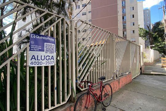 Fachada e Placa de apartamento para alugar com 3 quartos, 68m² em I.a.p.i., Osasco