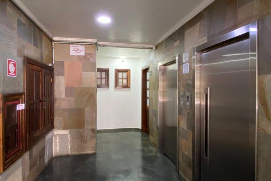 Hall de entrada de apartamento para alugar com 3 quartos, 68m² em I.a.p.i., Osasco
