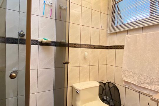 Banheiro de apartamento para alugar com 3 quartos, 68m² em I.a.p.i., Osasco