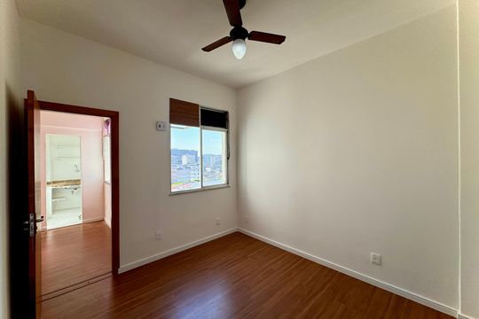 Kitnet/Studio para alugar com 1 quarto, 33m² em Centro, Rio de Janeiro