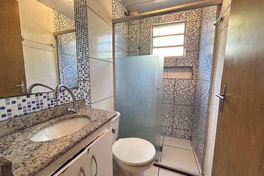 Banheiro social de apartamento à venda com 2 quartos, 45m² em São Salvador, Belo Horizonte