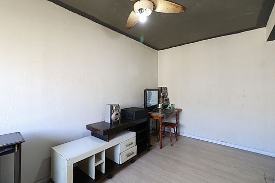 Sala de apartamento para alugar com 1 quarto, 46m² em Jardim Itu, Porto Alegre