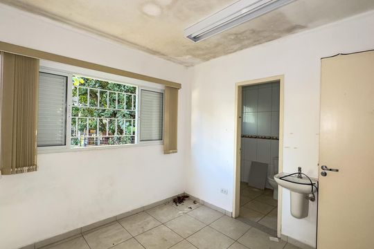 Casa para alugar com 7 quartos, 220m² em Santo Amaro, São Paulo