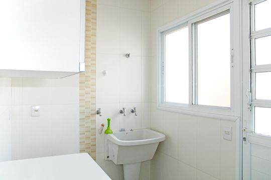 Área de Serviço de casa de condomínio para alugar com 3 quartos, 300m² em Condomínio Estância Marambaia, Vinhedo
