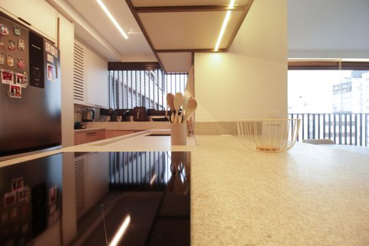 Cozinha / area de serviço  de apartamento para alugar com 2 quartos, 70m² em Pompeia, São Paulo