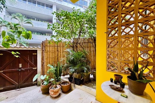 Casa para alugar com 2 quartos, 65m² em Humaitá, Rio de Janeiro