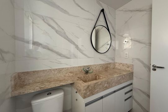 Banheiro social de apartamento para alugar com 2 quartos, 52m² em Campos Elíseos, São Paulo