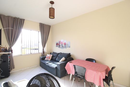 Sala de apartamento à venda com 3 quartos, 86m² em Taquara, Rio de Janeiro