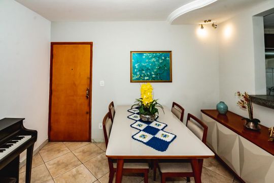 Sala de apartamento para alugar com 2 quartos, 75m² em Ouro Preto, Belo Horizonte