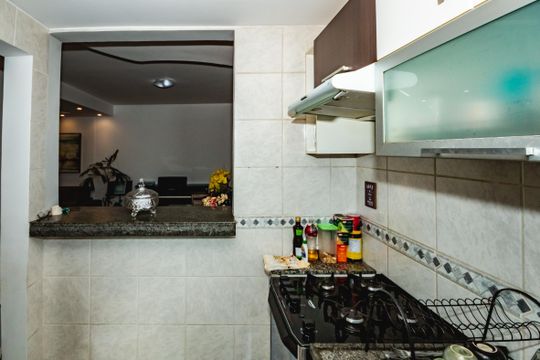 Cozinha de apartamento para alugar com 2 quartos, 75m² em Ouro Preto, Belo Horizonte