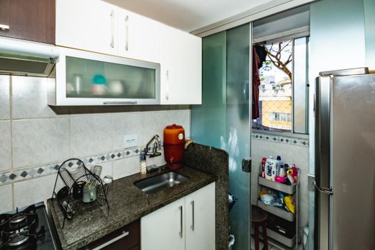 Cozinha de apartamento para alugar com 2 quartos, 75m² em Ouro Preto, Belo Horizonte