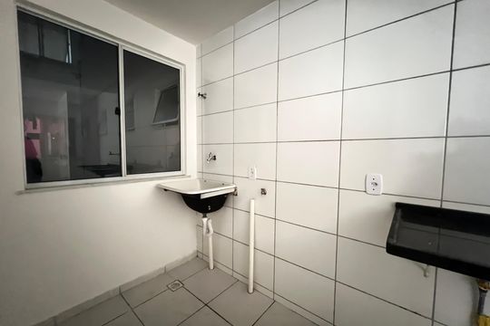 Cozinha e Área de Serviço  de apartamento para alugar com 2 quartos, 44m² em Previdenciários, Juiz de Fora