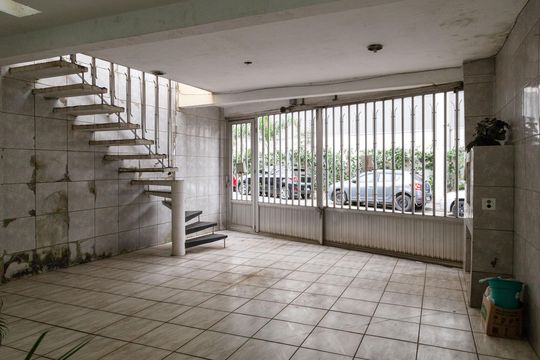 Garagem de casa para alugar com 3 quartos, 300m² em Gopouva, Guarulhos
