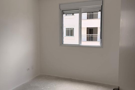 Quarto de apartamento para alugar com 2 quartos, 55m² em Vila Santa Maria, Poá