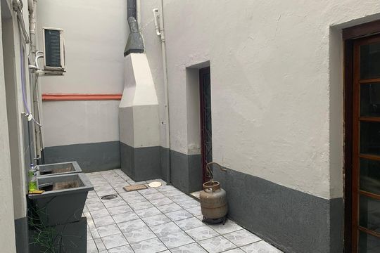 Quintal de apartamento à venda com 1 quarto, 48m² em Centro, São Leopoldo