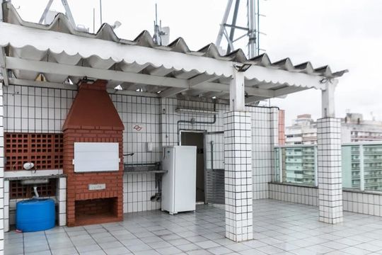 Área comum - Churrasqueira de apartamento para alugar com 1 quarto, 51m² em Gonzaga, Santos