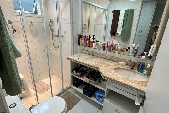 Banheiro de apartamento à venda com 4 quartos, 140m² em Cidade São Francisco , São Paulo