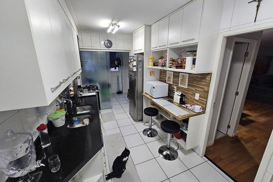 Cozinha de apartamento à venda com 4 quartos, 140m² em Cidade São Francisco , São Paulo