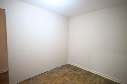 Quarto 2 de casa para alugar com 3 quartos, 110m² em Centro, Osasco