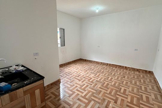 Casa para alugar com 1 quarto, 26m² em Jardim Capelinha, São Paulo
