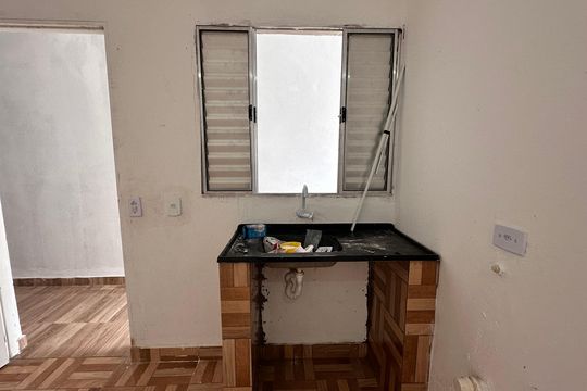 Casa para alugar com 1 quarto, 26m² em Jardim Capelinha, São Paulo