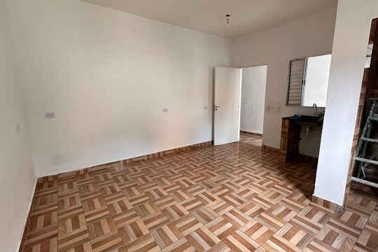 Casa para alugar com 1 quarto, 26m² em Jardim Capelinha, São Paulo