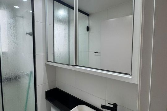 Banheiro de apartamento à venda com 2 quartos, 50m² em Recreio dos Bandeirantes, Rio de Janeiro
