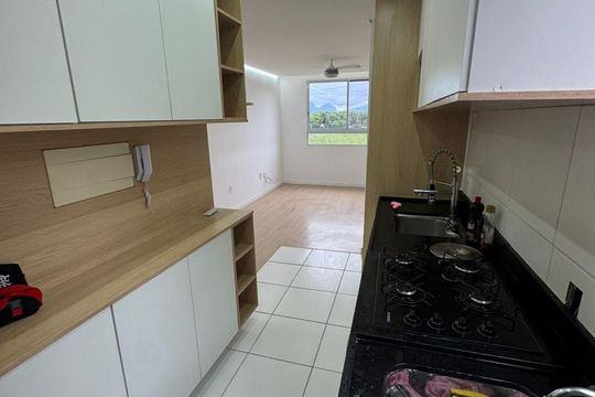 Cozinha de apartamento à venda com 2 quartos, 50m² em Recreio dos Bandeirantes, Rio de Janeiro