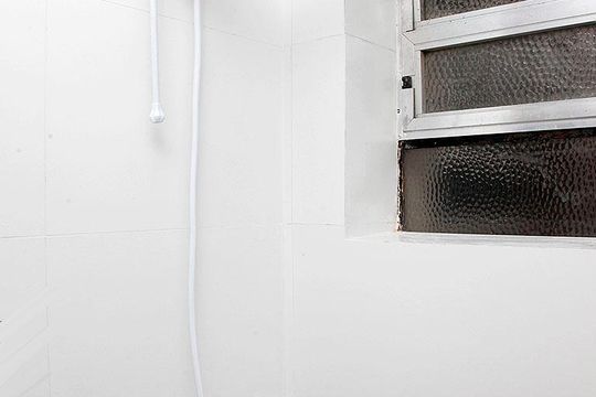 Banheiro de apartamento para alugar com 1 quarto, 36m² em Petrópolis, Porto Alegre