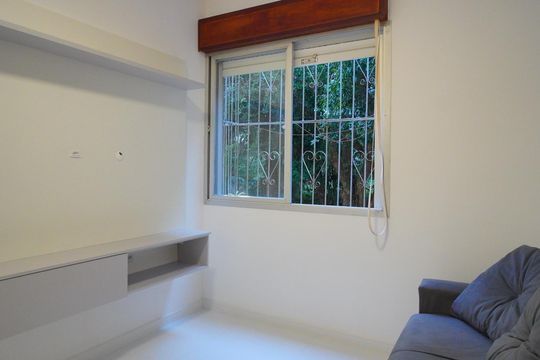 Sala de apartamento para alugar com 1 quarto, 36m² em Petrópolis, Porto Alegre