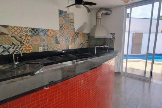Casa de Condomínio para alugar com 4 quartos, 430m² em Swiss Park, Campinas