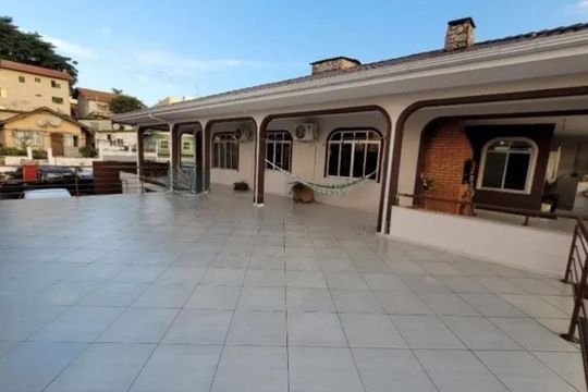 Área externa de casa para alugar com 3 quartos, 500m² em Jardim Cidade de Florianopolis, São José