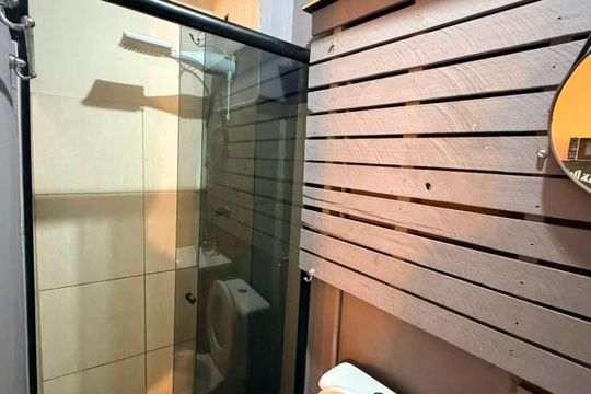 Banheiro de kitnet/studio para alugar com 1 quarto, 30m² em Parque Jardim Carioca, Campos dos Goytacazes