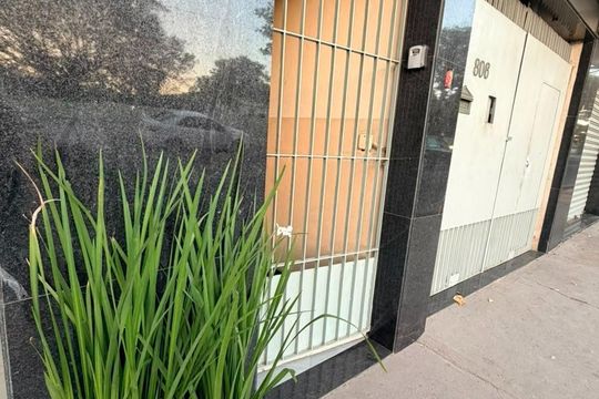 Fachada de kitnet/studio para alugar com 1 quarto, 30m² em Parque Jardim Carioca, Campos dos Goytacazes