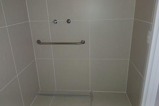 Banheiro de kitnet/studio à venda com 1 quarto, 25m² em Butantã, São Paulo