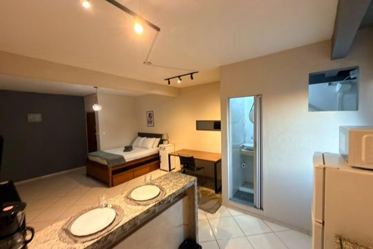 Quarto/Cozinha de kitnet/studio para alugar com 1 quarto, 29m² em Parque Jardim Carioca, Campos dos Goytacazes