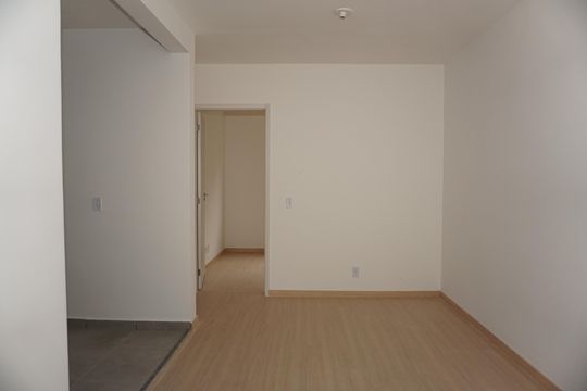 Sala de apartamento para alugar com 2 quartos, 48m² em Jardim Sao Luiz, Embu das Artes