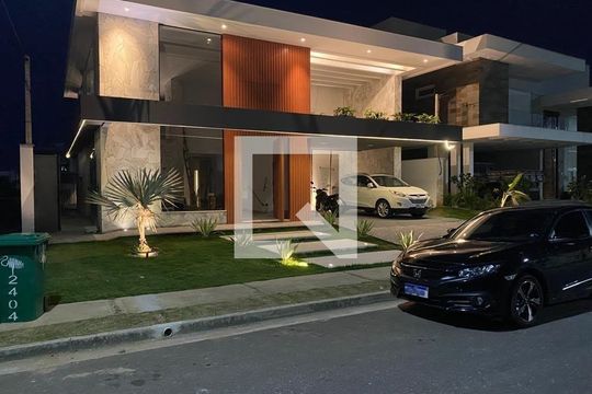 Fachada de casa de condomínio para alugar com 3 quartos, 300m² em Parque dos Rodoviários, Campos dos Goytacazes